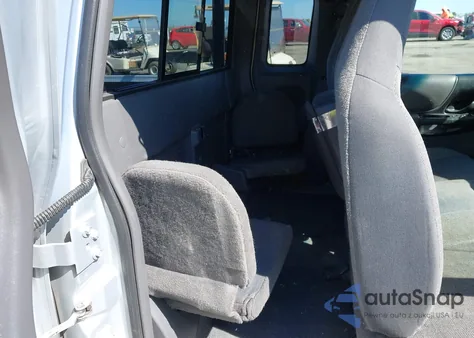 2001 Ford Ranger Edge/Xl/Xlt z USA, uszkodzony, nr VIN 1FTYR14U21TA02523